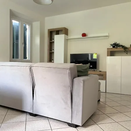 Casa Dilma Dom wakacyjny Lenno